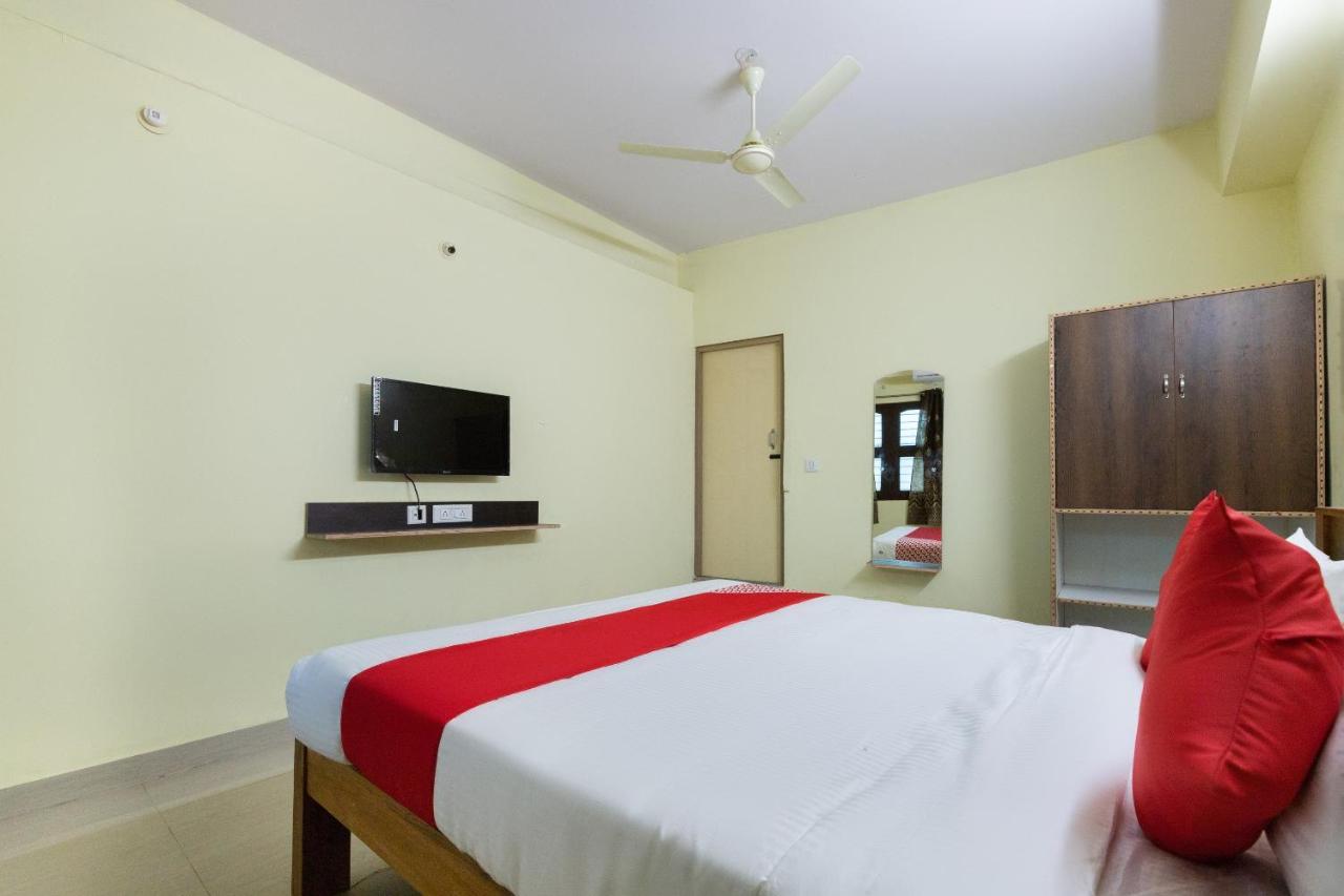 Oyo Kalpataru Lodge Hunsur Extérieur photo